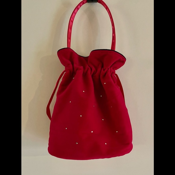 Victoria’s Secret Hot Pink Velvet Mini Bucket Bag with Scattered Rhinestones - Picture 4 of 11